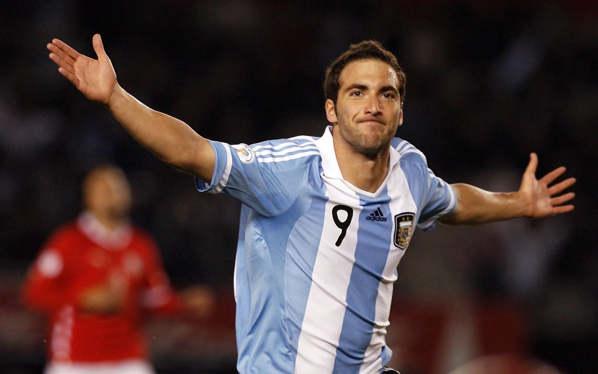 爱游戏电竞-体育奇闻三连击，波尔图深夜体检、马赛密谋国王杯、森林狼门线神操作看呆球迷